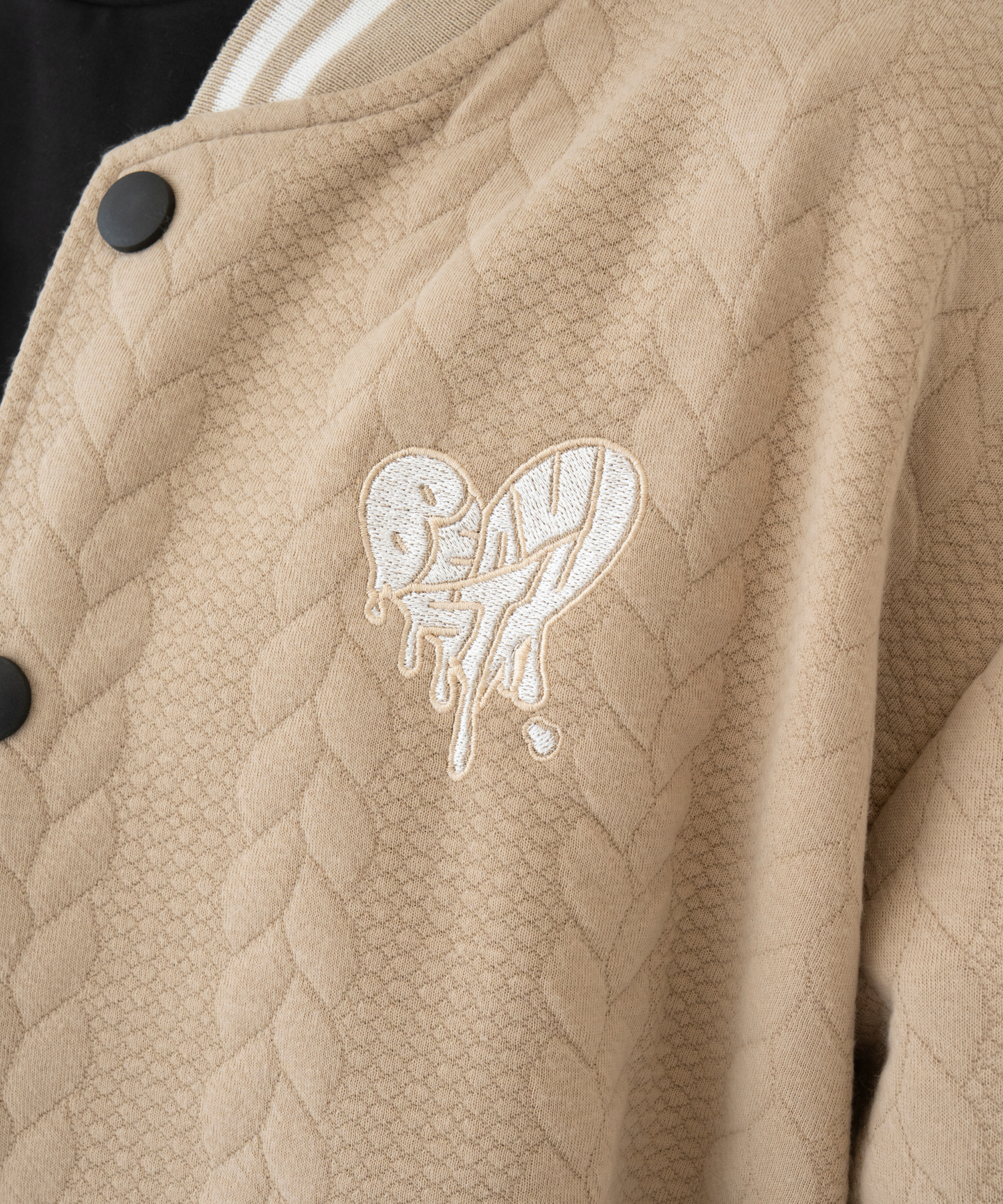 BEAUSTY Drip Heart ロゴ ブルゾン BEIGE