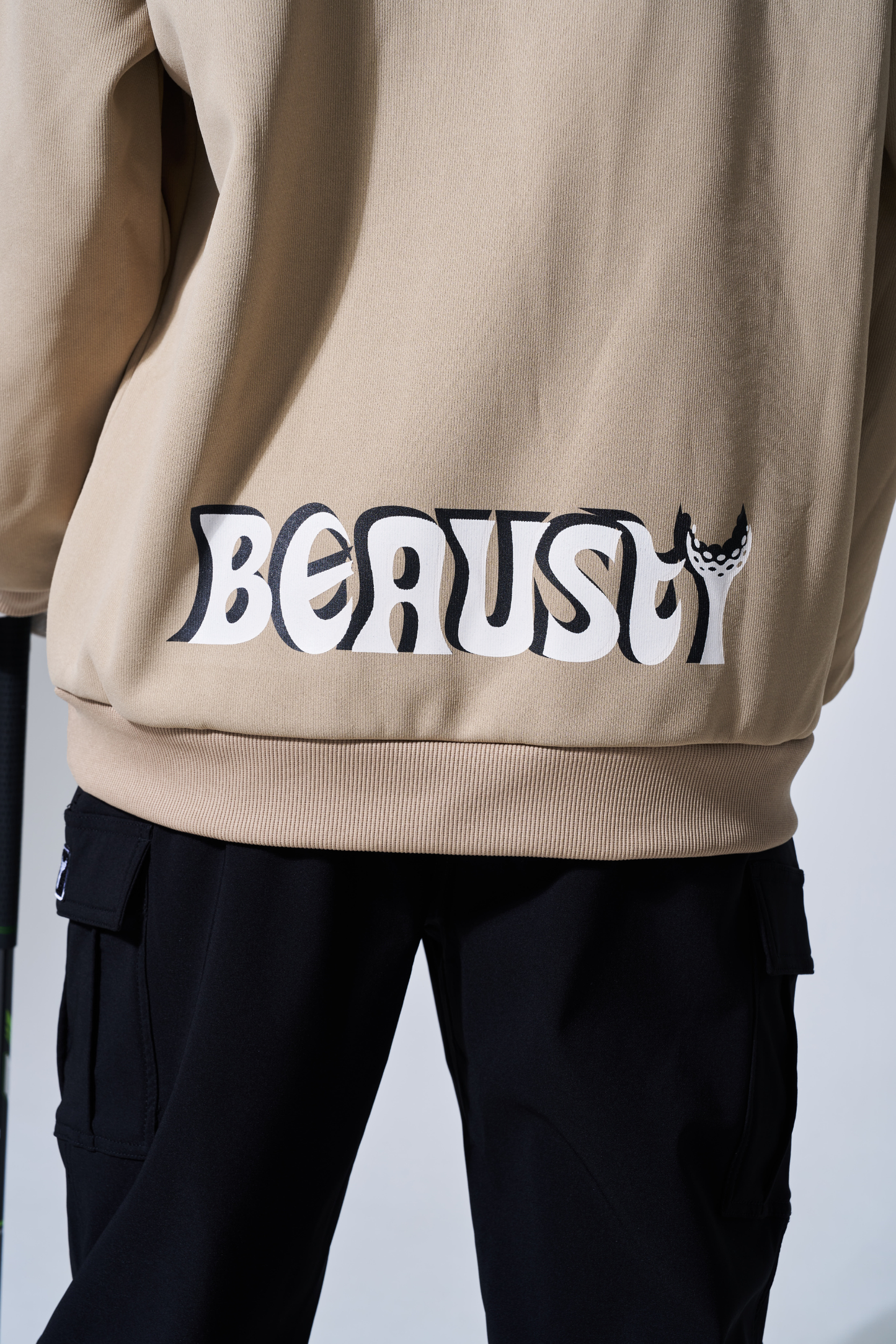 プルオーバーパーカー Bスターロゴ BEIGE