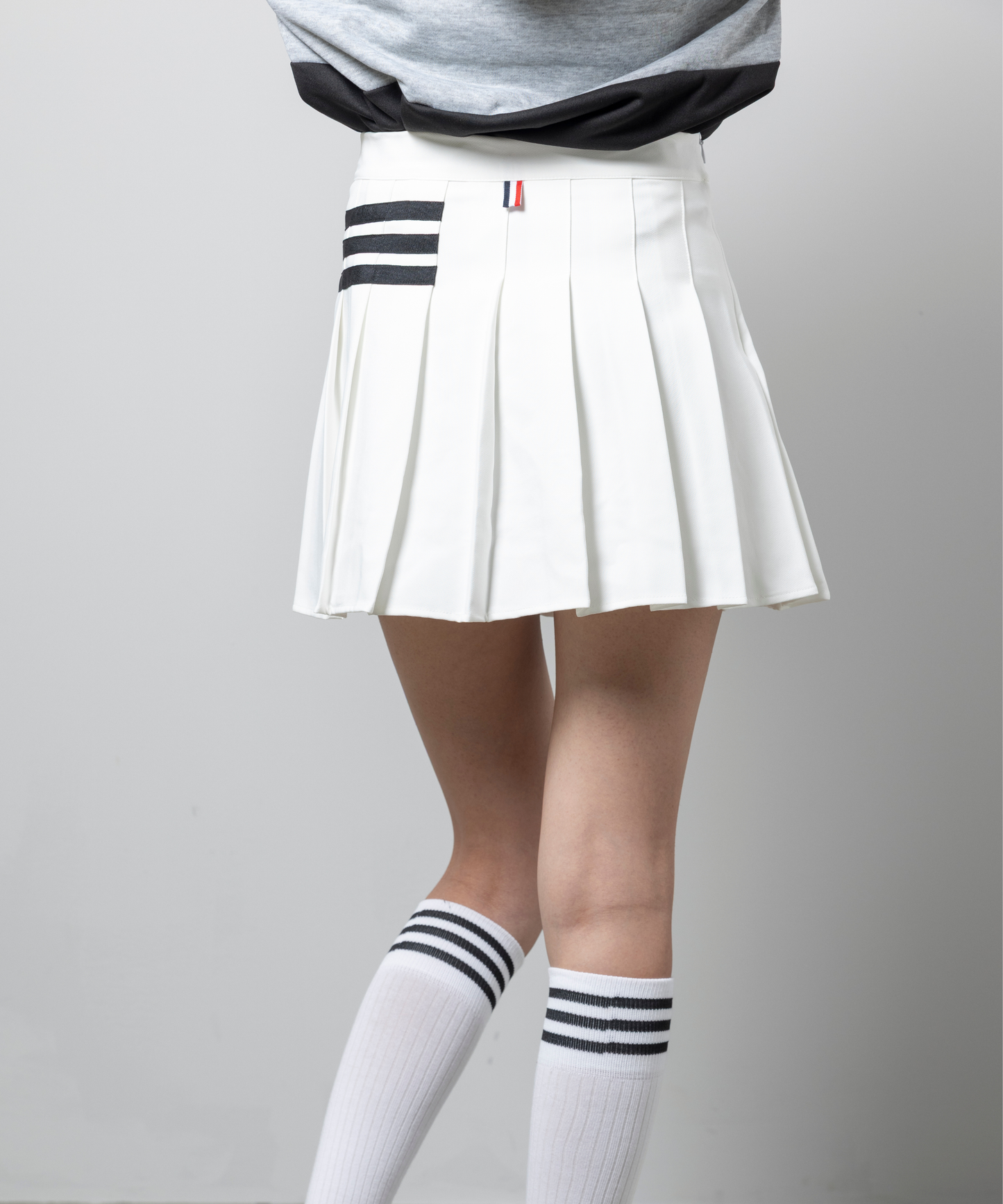 Bロゴ プリーツ スカート WHITE