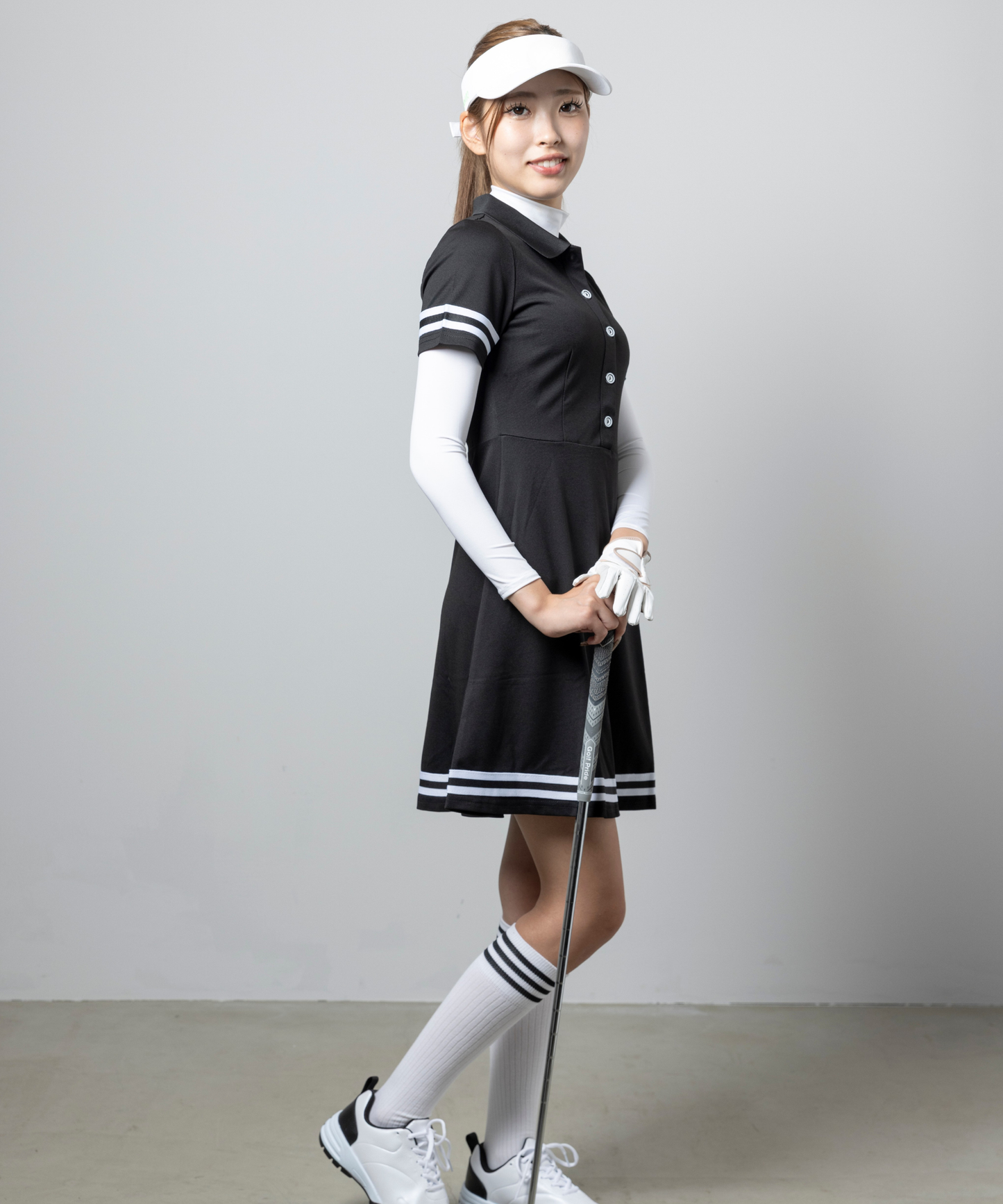 ワンポイント Bスター ロゴ ボタンワンピース BLACK