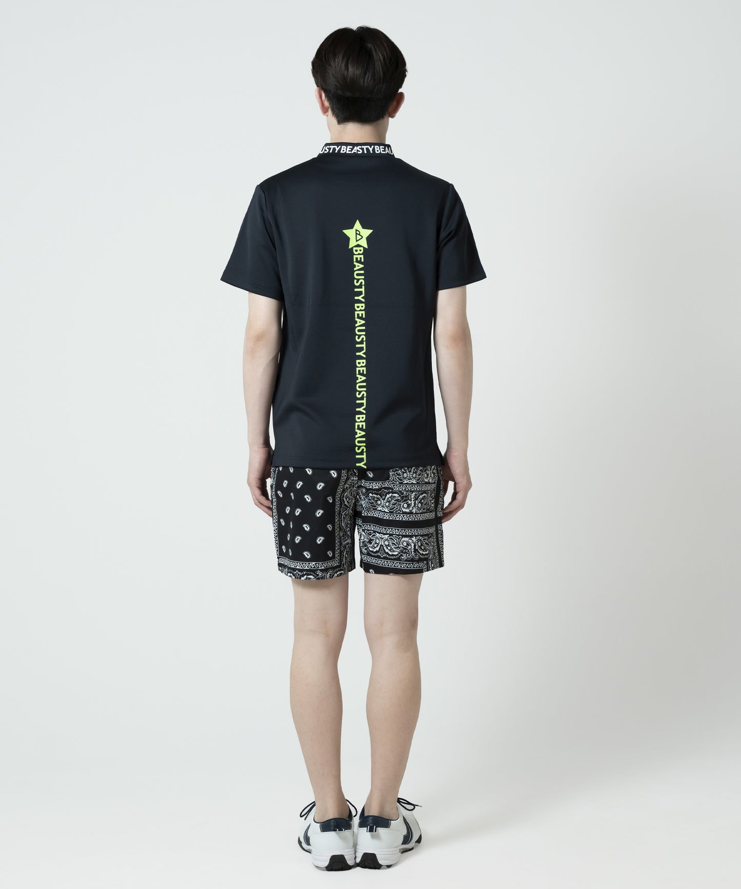 BEAUSTY アシンメトリー ロゴ モックネック Tシャツ BLACK