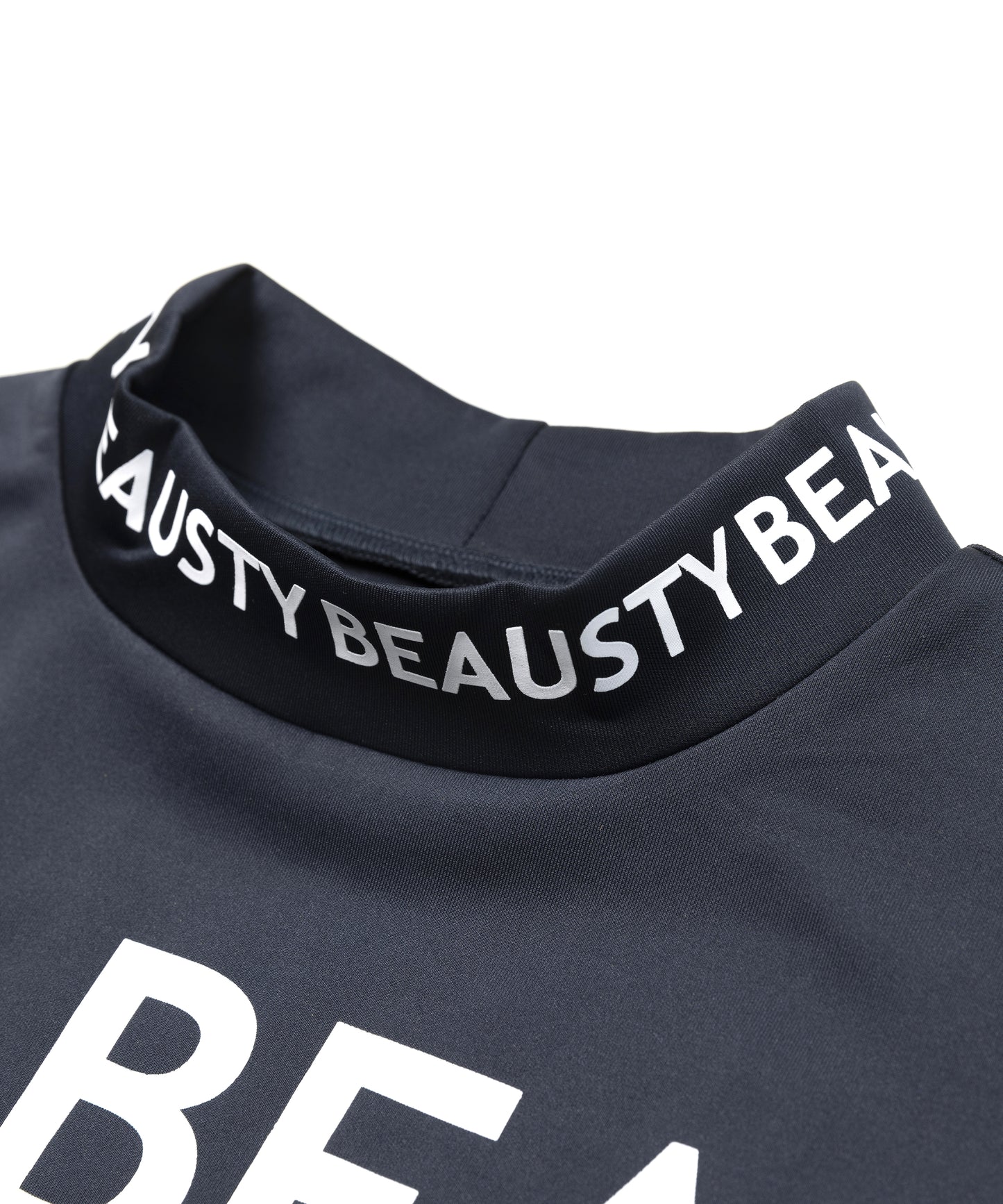 BEAUSTY アシンメトリー ロゴ モックネック Tシャツ BLACK