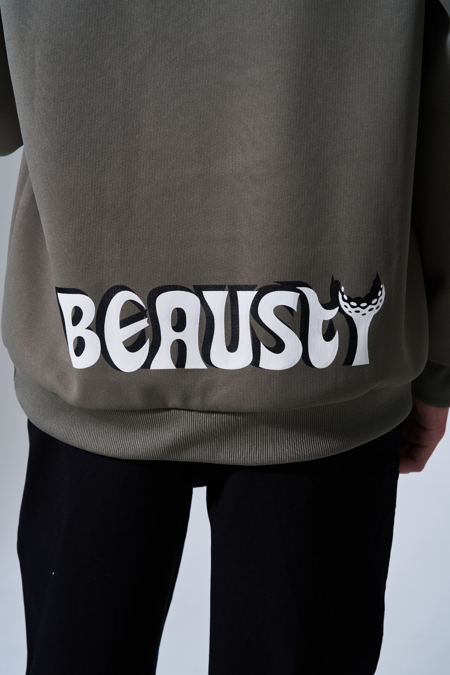 プルオーバーパーカー Bスターロゴ KHAKI